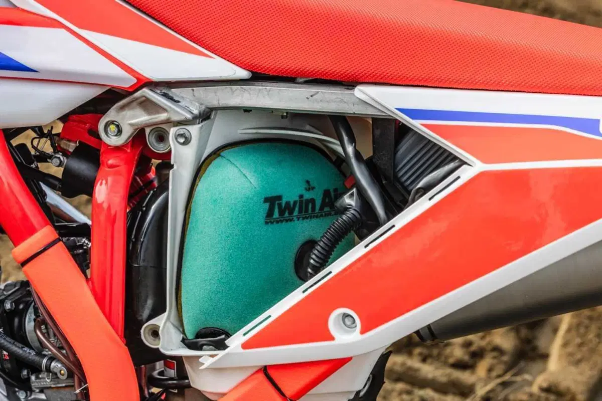 Beta RX 250 vs. 350 2T: quale comprare!? Vi diciamo tutta la verità. Il Test di Moto.it [VIDEO e GALLERY] (12)
