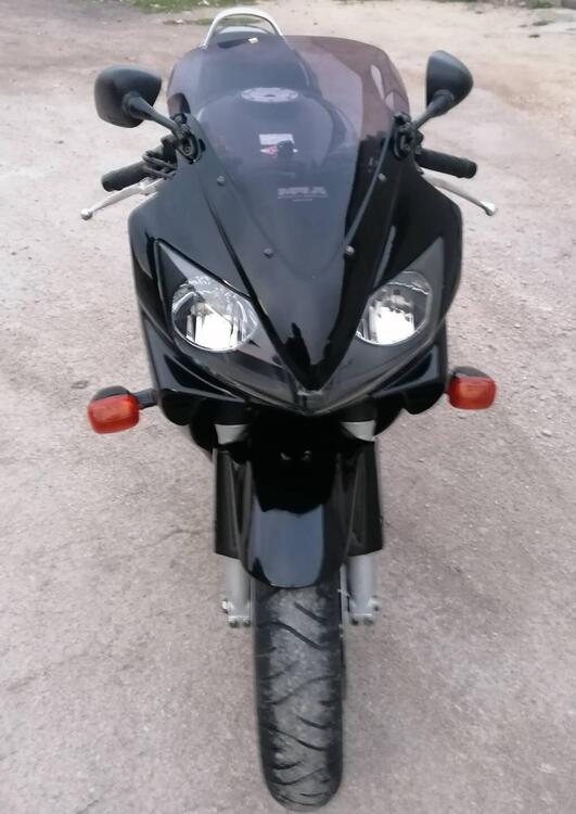 Honda CBR 600 F4i (3)