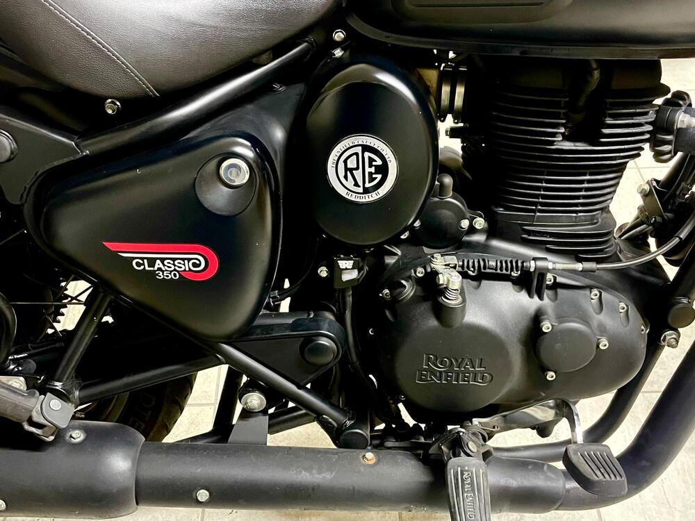 Royal Enfield Classic 350 (2021 - 25) (2)