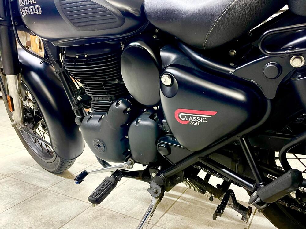 Royal Enfield Classic 350 (2021 - 25) (4)
