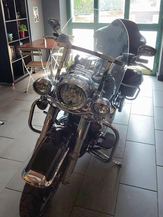 Harley-Davidson 107 Road King Special (2017 - 18) - FLHRXS (4)