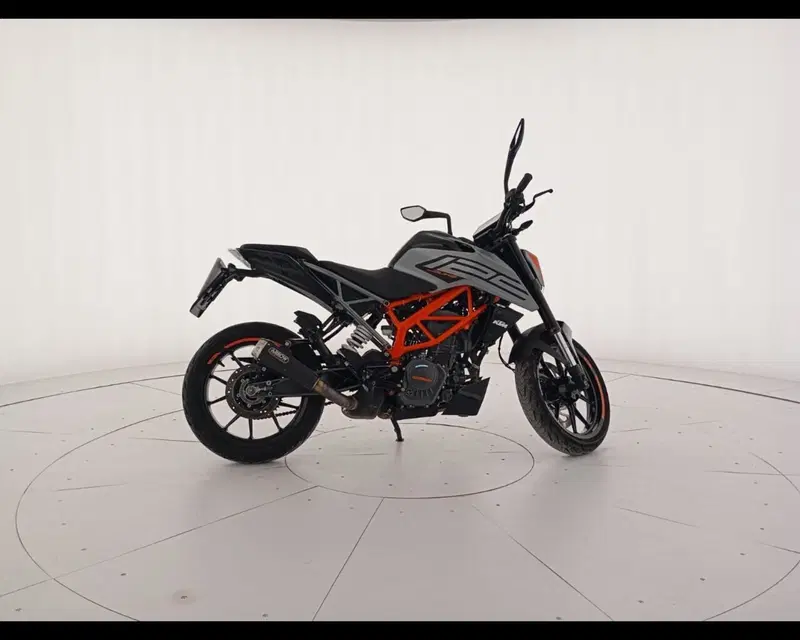 KTM 125 Duke (2021 - 23) (3)