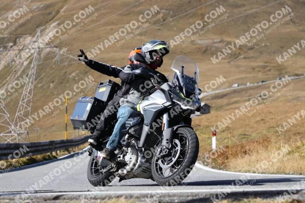 Moto Guzzi Stelvio (2024 - 25) (3)