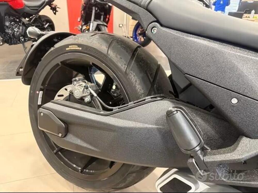 Benda Motorcycles LFC 700 (2024 - 25) (4)