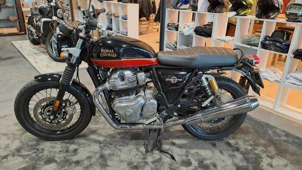 Royal Enfield Interceptor 650 (2021 - 25)