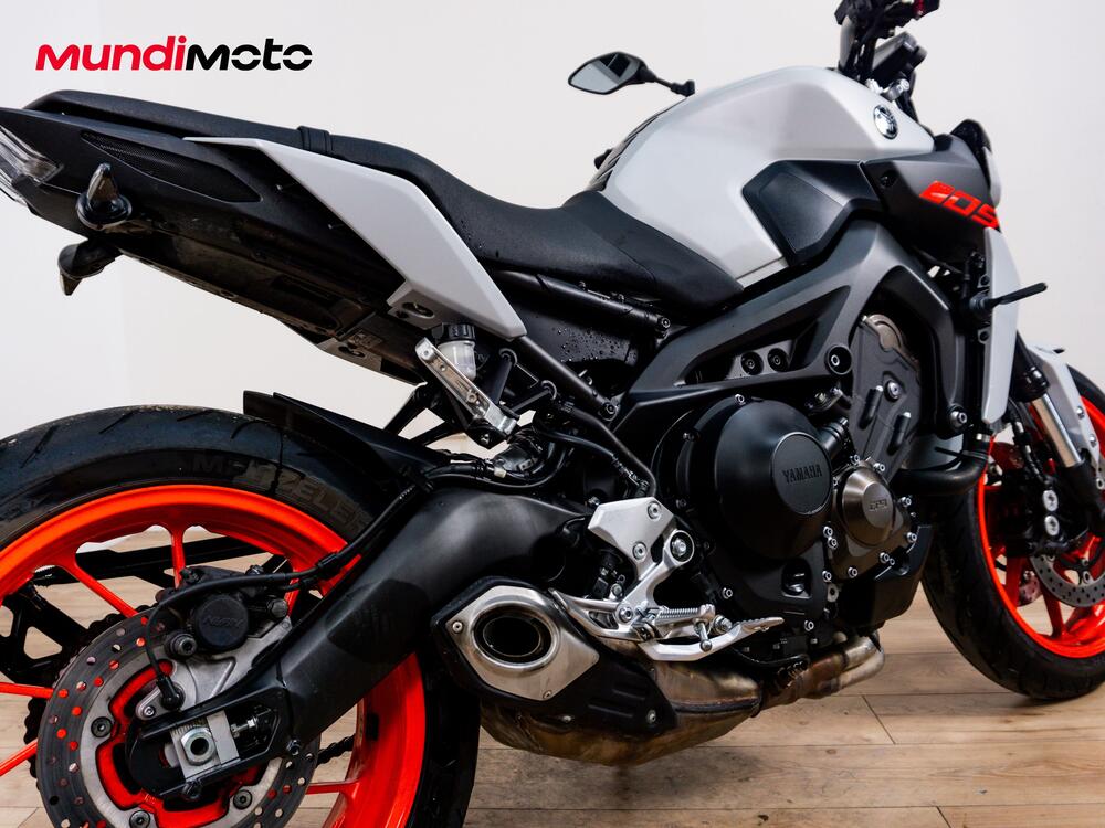 Yamaha MT-09 (2024 - 25) (4)
