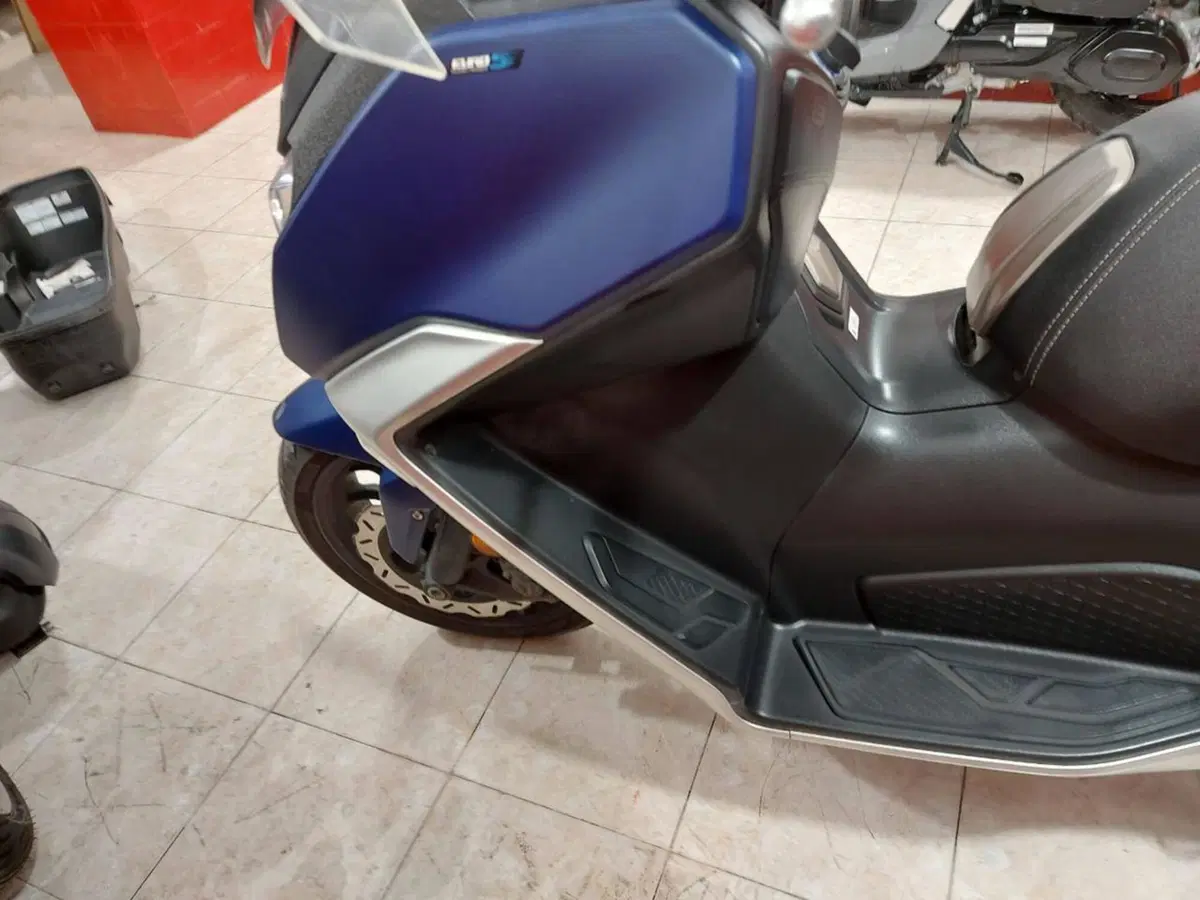 Sym Maxsym 400 (2021 - 25) (6)