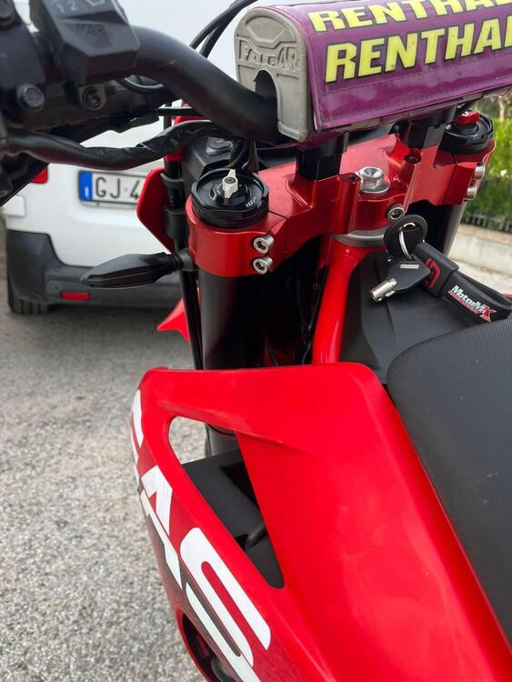 GASGAS SM 700 (2022 - 25) (4)