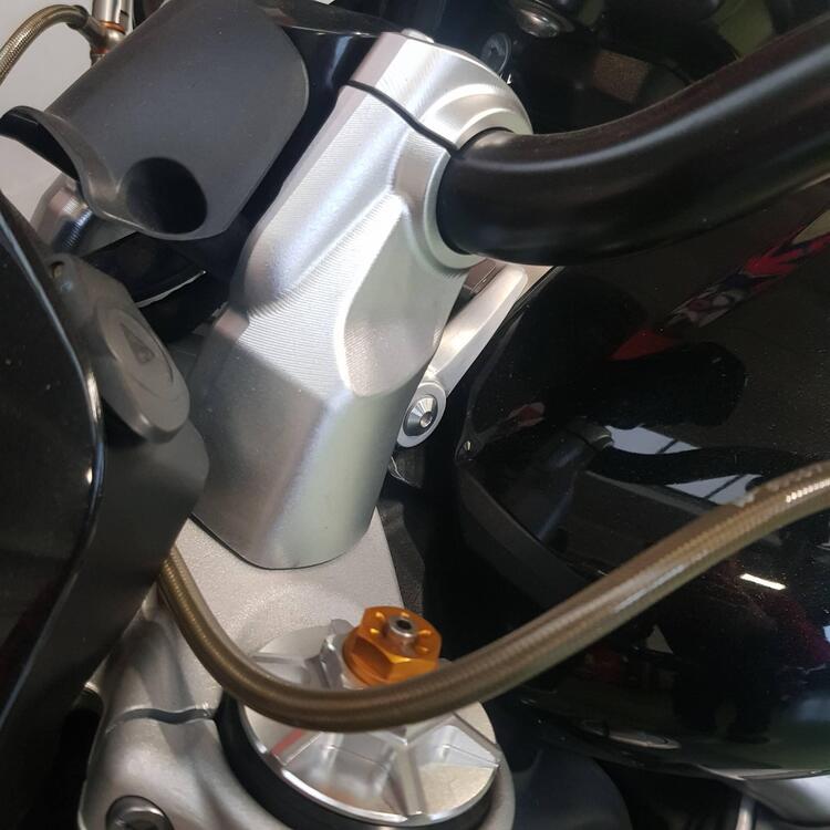 Triumph Rocket 3 R (2019 - 20) (4)