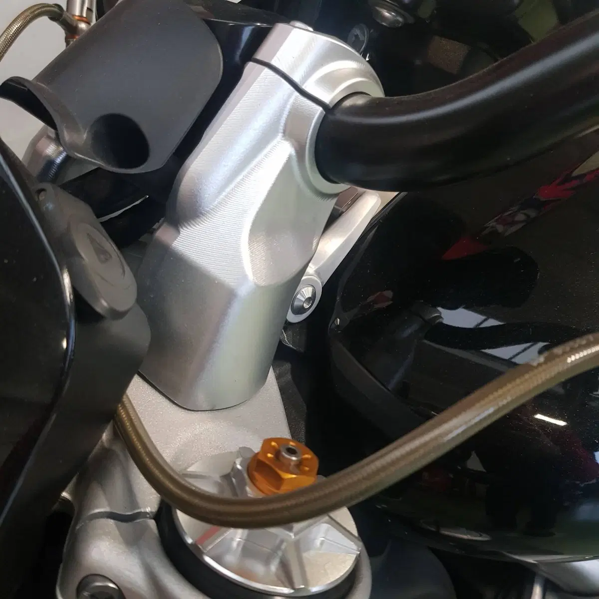 Triumph Rocket 3 R (2019 - 20) (4)