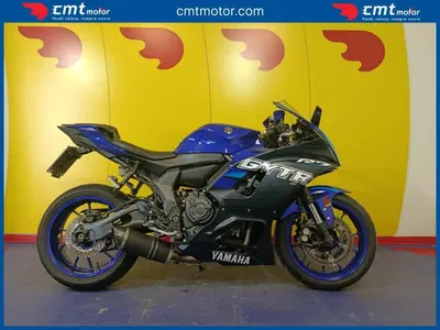 Yamaha YZF 750 R7 usata