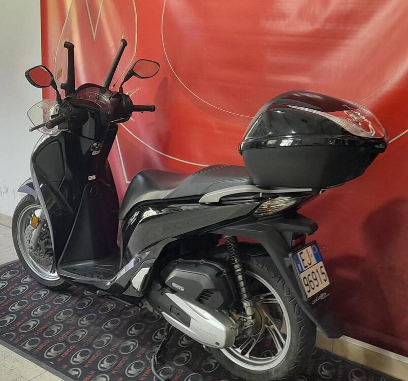 Honda SH 150 i (2017 - 19) (2)