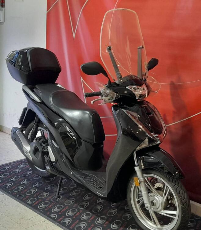 Honda SH 150 i (2017 - 19) (4)