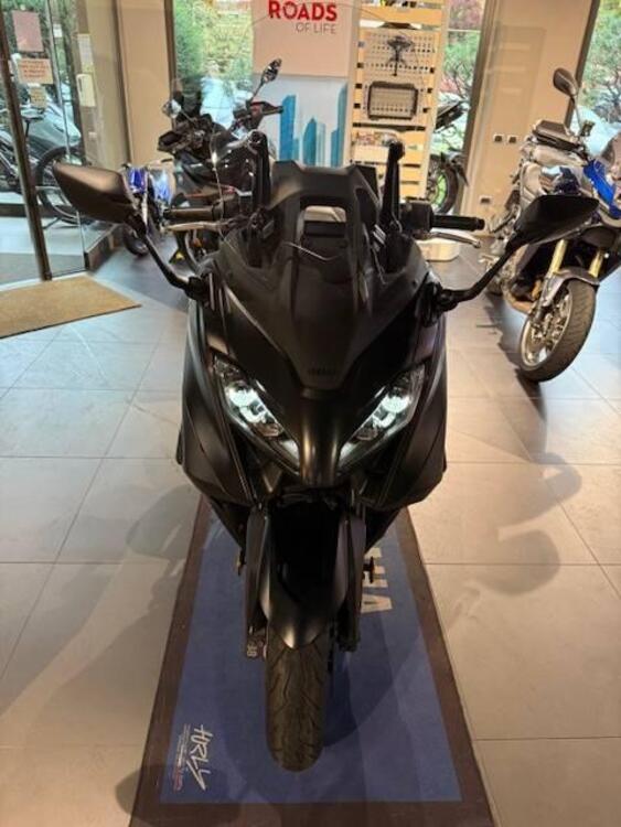 Yamaha T-Max 560 (2022 - 24) (3)