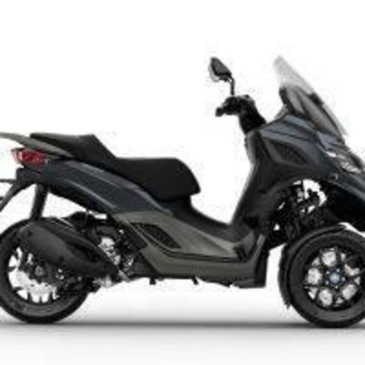 Piaggio MP3 310 (2025) (2)