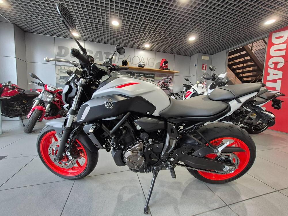 Yamaha MT-07 (2018 - 20) (4)