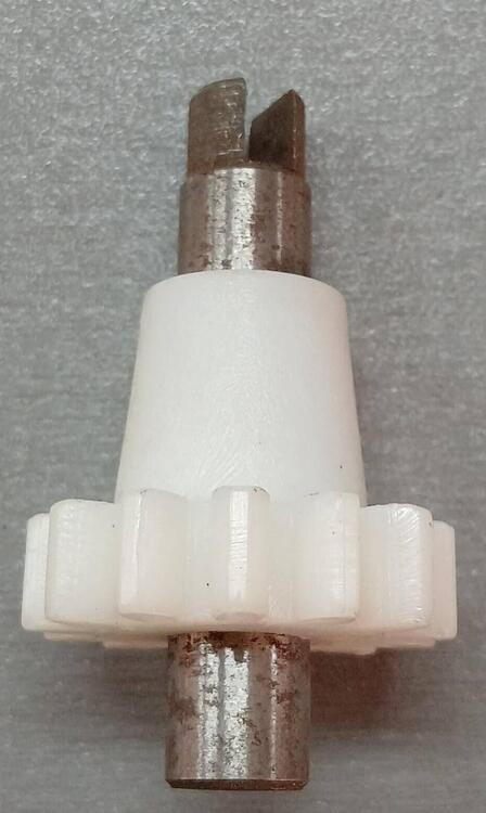 15160KM7700 alberino pompa olio NS 125 Honda