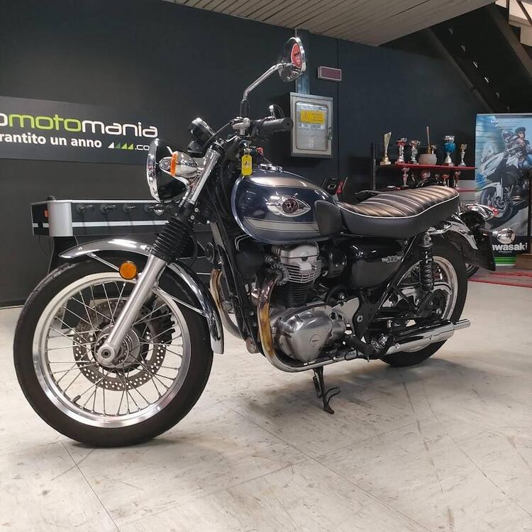 Kawasaki W 800 (2021 - 25) (2)