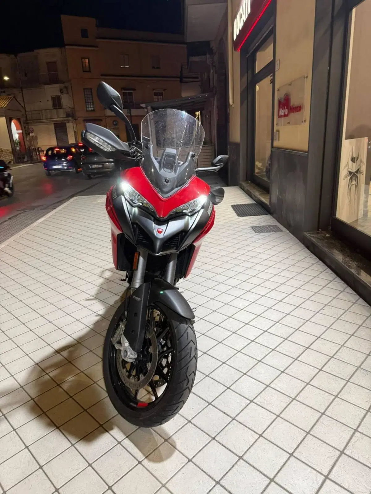 Ducati Multistrada V2 S (2022 - 24) (4)