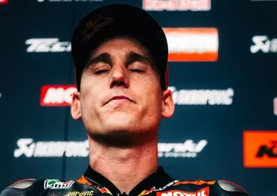MotoGP 2025. Pol Espargaro spiega il mercato piloti: Ducati fa il prezzo e ha abbassato lo stipendio di tutti i piloti [VIDEO]