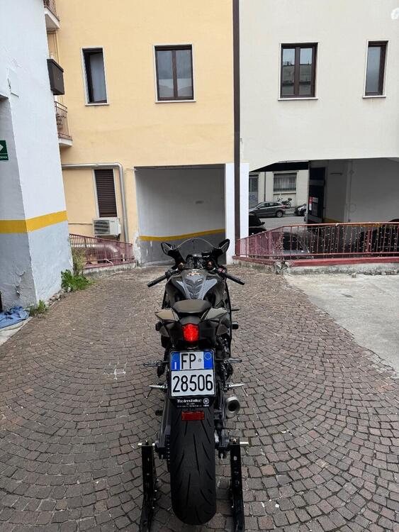 Yamaha YZF R7 (2021 - 25) (4)