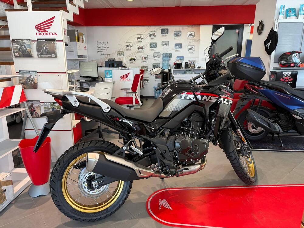 Honda Transalp XL750 (2025) (3)