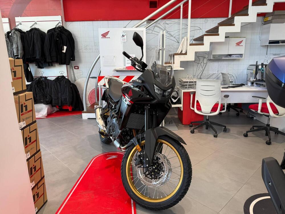 Honda Transalp XL750 (2025)