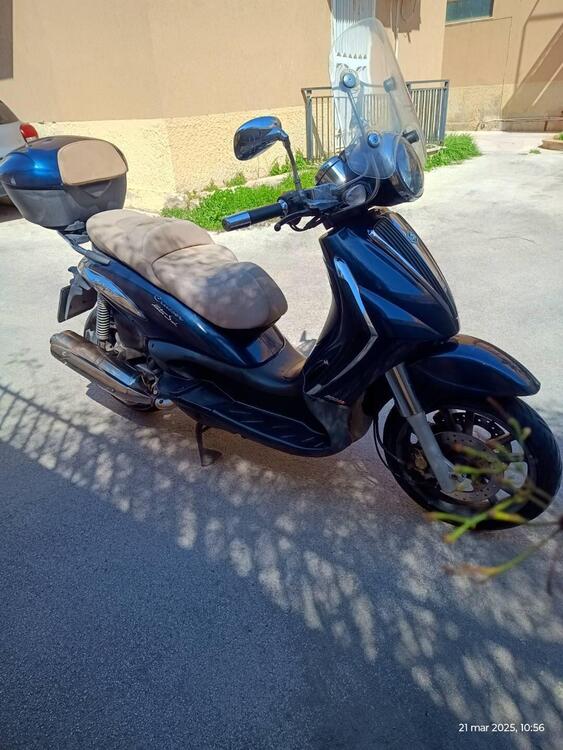 Piaggio Beverly Cruiser 500 (2)