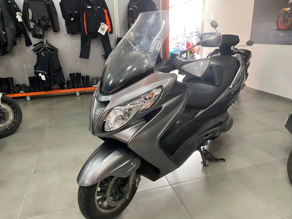 Suzuki Burgman AN 400 (2008 - 13) (4)
