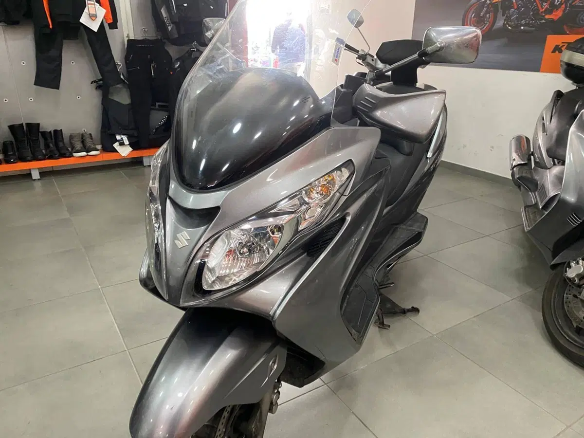 Suzuki Burgman AN 400 (2008 - 13) (5)