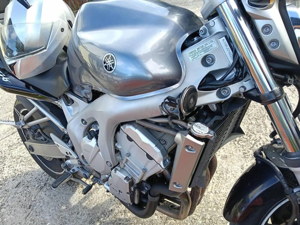 Yamaha FZ6 (2004 - 07) (5)