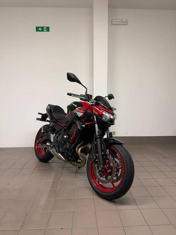 Kawasaki Z 650 (2025 - 26) (2)