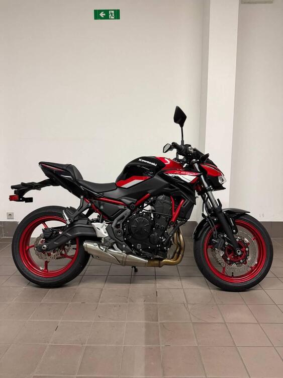 Kawasaki Z 650 (2025 - 26) (4)