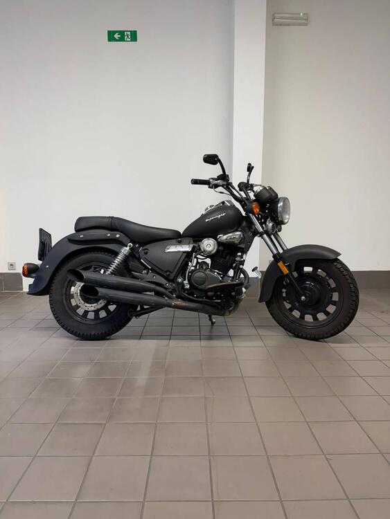 Keeway Motor Superlight 125 (2021 - 25) (3)