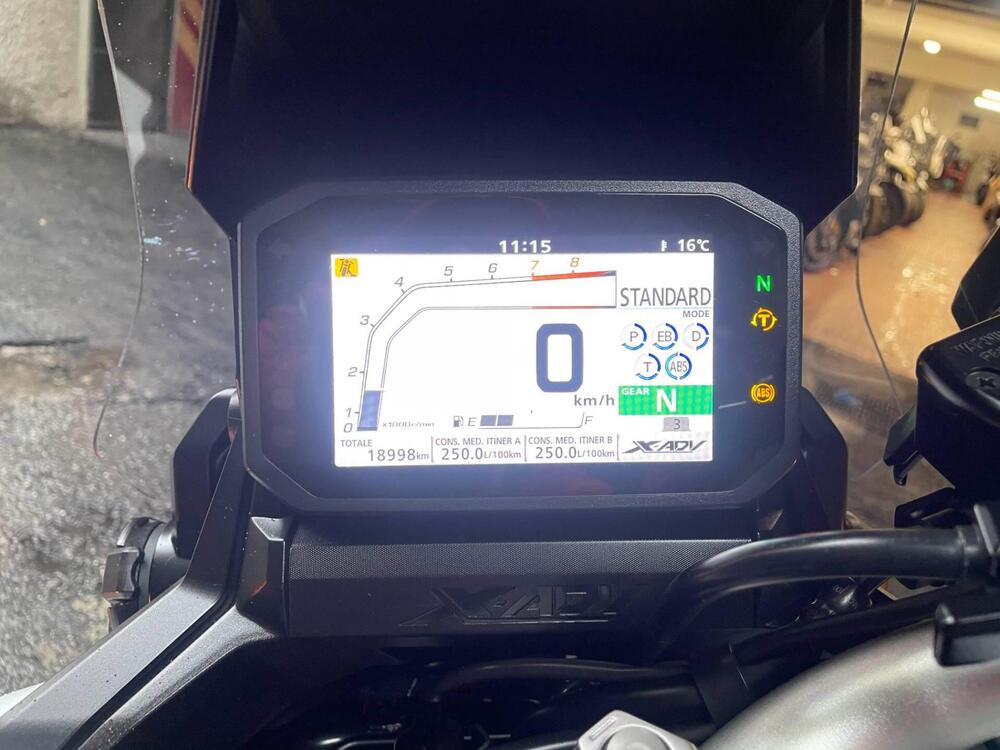 Honda X-ADV 750 DCT (2021 - 24) (4)