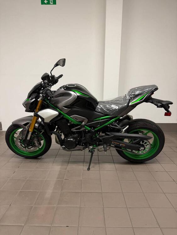Kawasaki Z 900 SE (2025 - 26) (5)