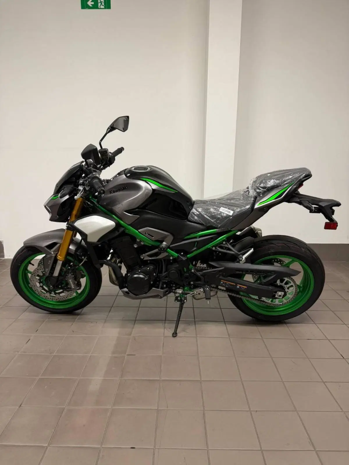 Kawasaki Z 900 SE (2025 - 26)