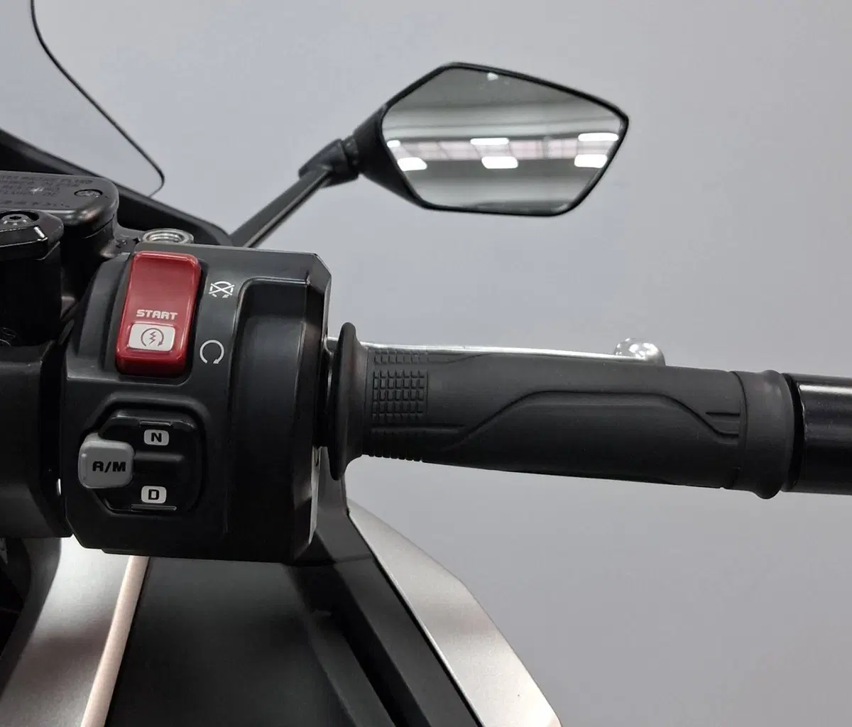 Honda Forza 750 DCT (2021 - 24) (6)