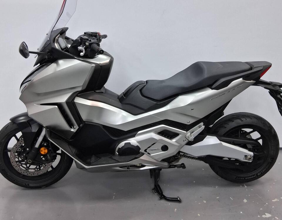 Honda Forza 750 DCT (2021 - 24) (3)