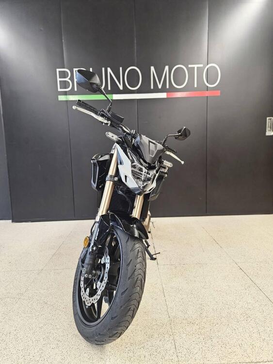 Honda CB 500 F (2022 - 23) (5)