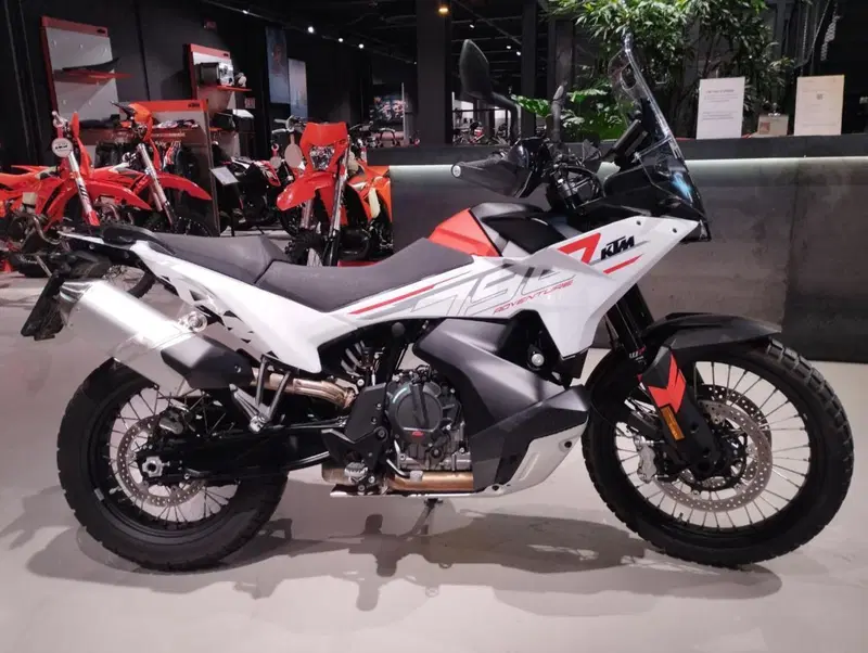 KTM 790 Adventure (2023 - 24)