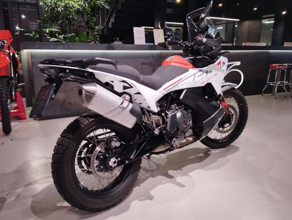 KTM 790 Adventure (2023 - 24) (4)