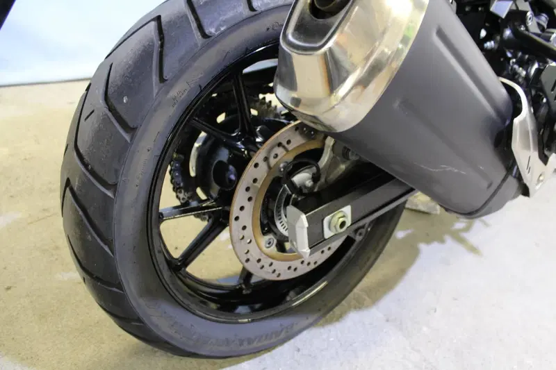 Suzuki V-Strom 650 (2021 - 25) (6)