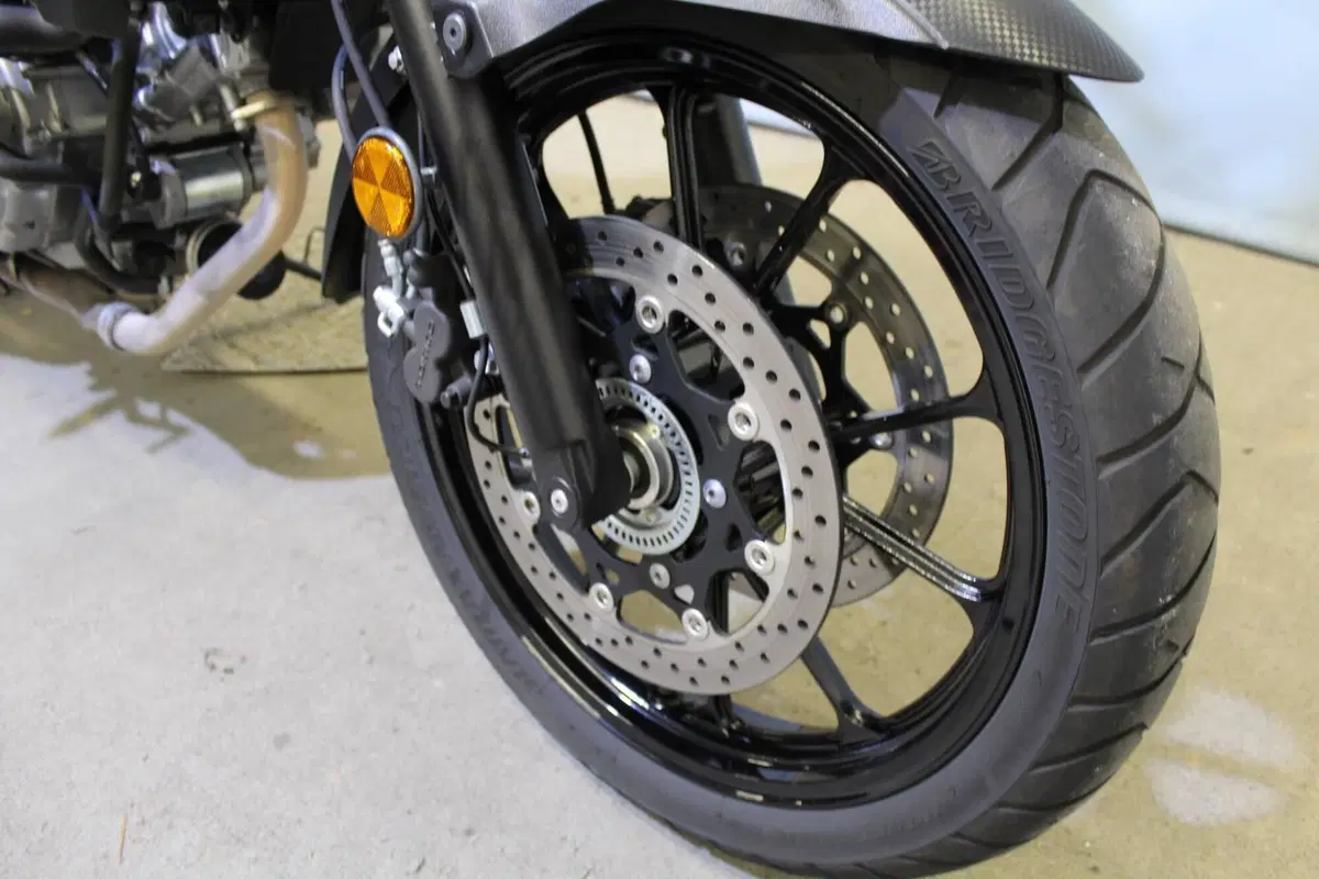 Suzuki V-Strom 650 (2021 - 25) (7)