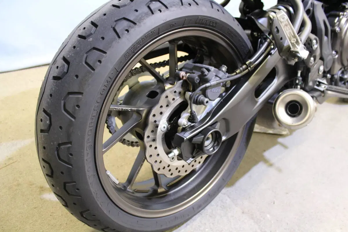 Yamaha XSR 700 ABS (2016 - 20) (6)