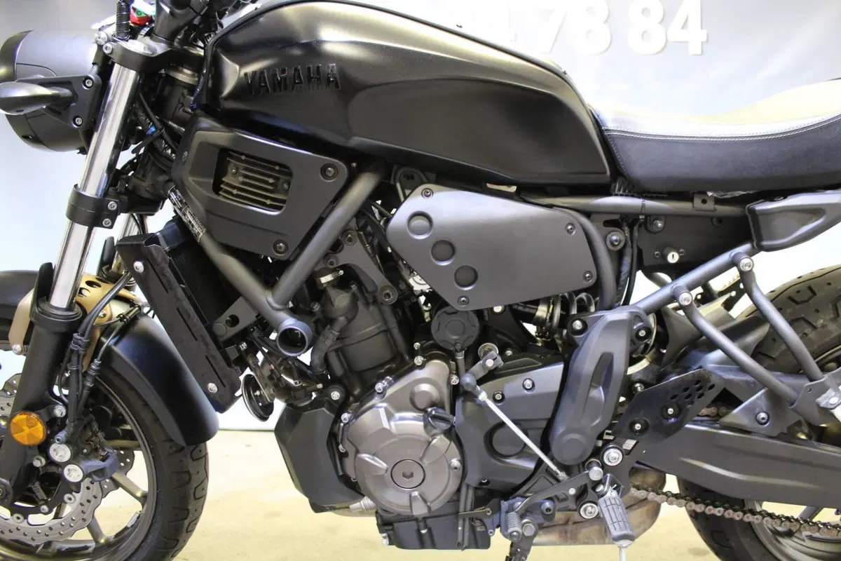 Yamaha XSR 700 ABS (2016 - 20) (16)