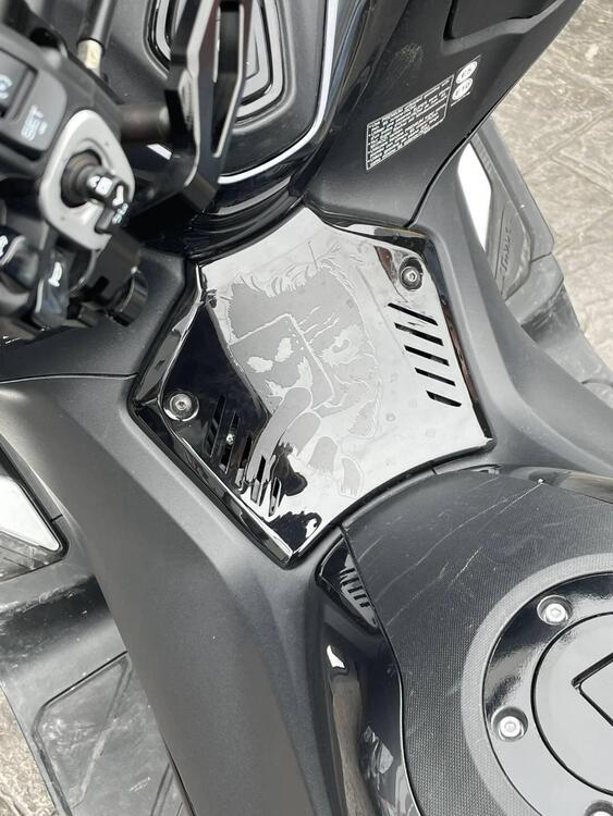Yamaha T-Max 560 Tech Max (2022 - 24) (2)