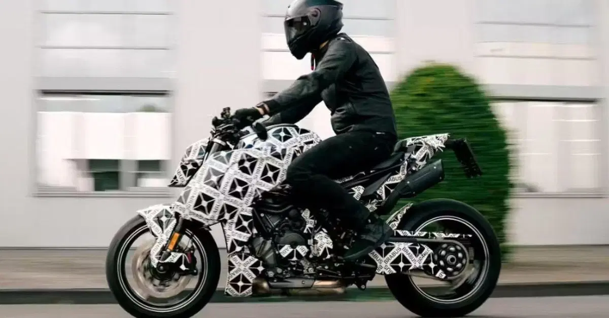 KTM e Brabus ci riprovano: "avvistato" il prototipo della nuova 1400 R