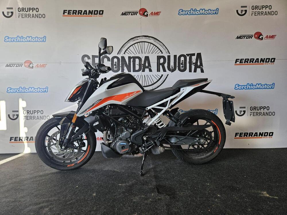 KTM 390 Duke (2024 - 26) (4)