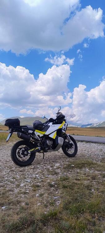 Husqvarna Norden 901 (2022 - 25) (2)